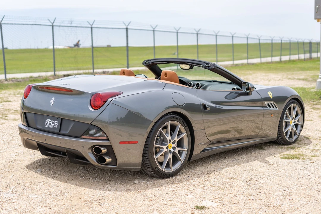 2014 Ferrari California - Image 30 of 31