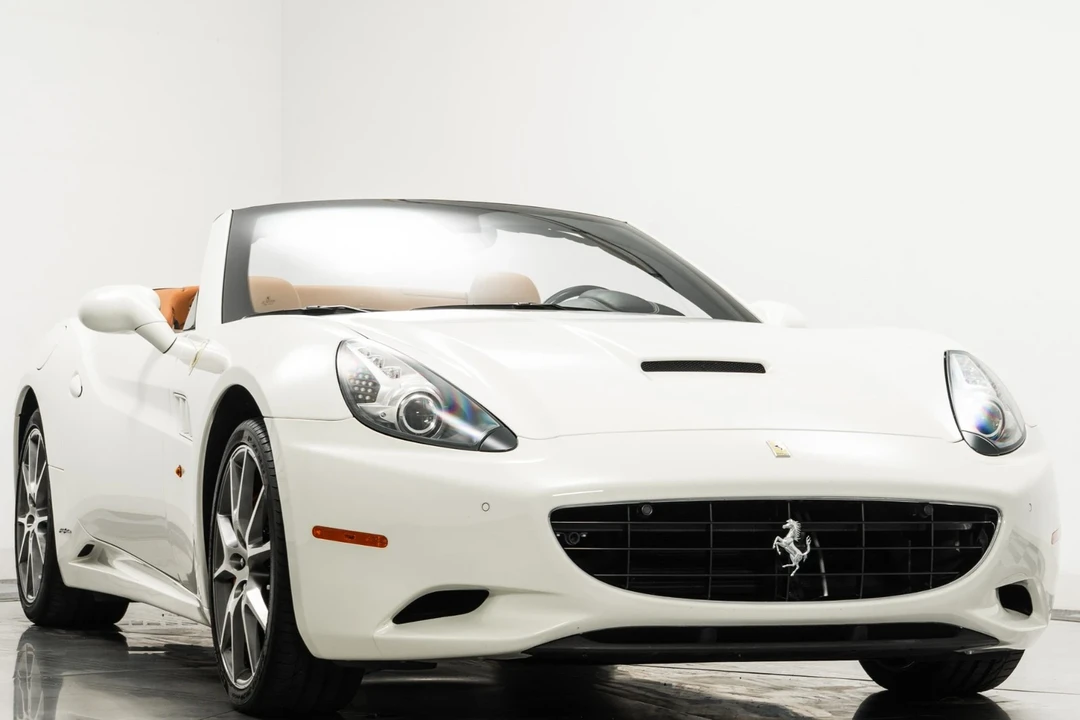 2014 Ferrari California - Image 3 of 21