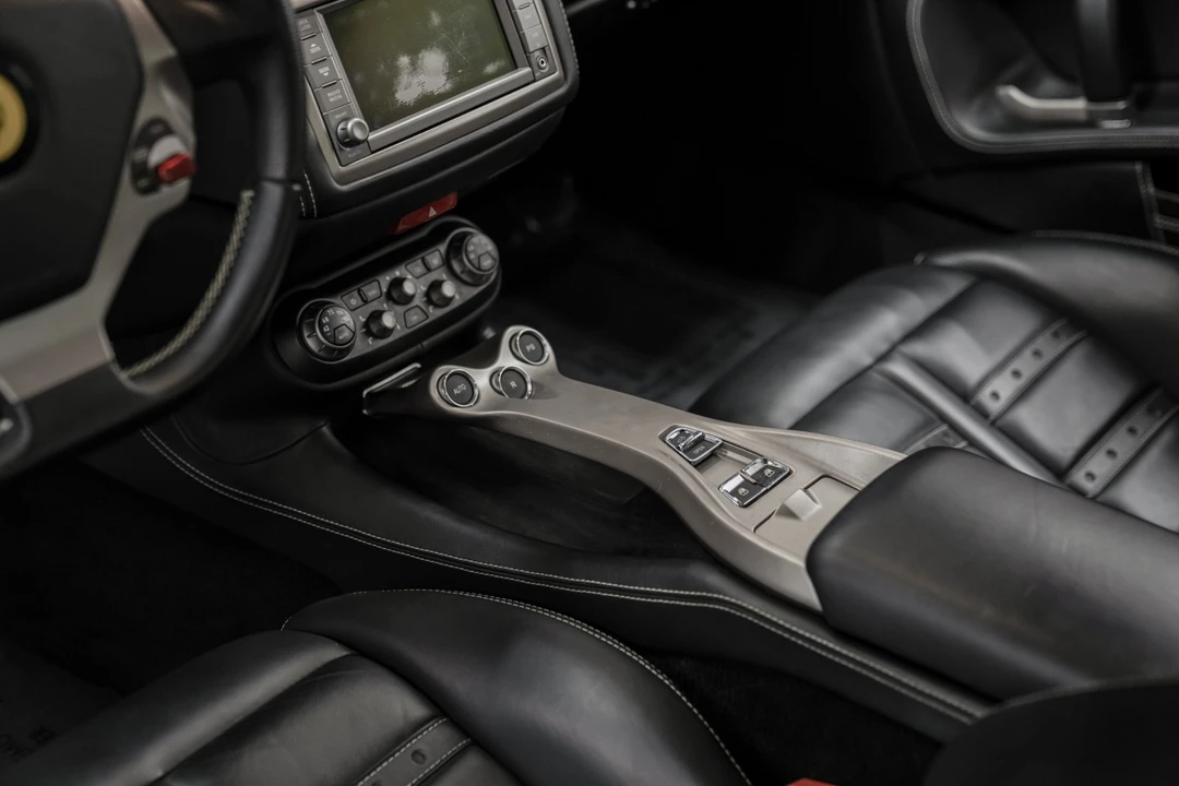2014 Ferrari California - Image 20 of 21