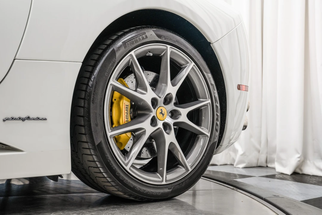 2014 Ferrari California - Image 11 of 21