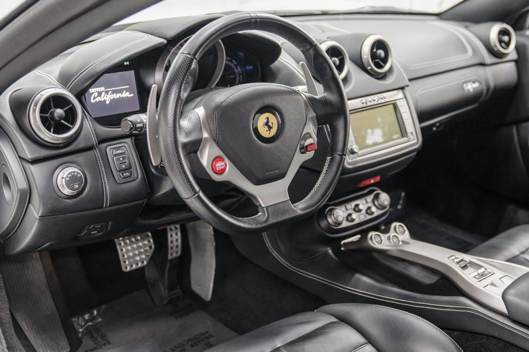 2014 Ferrari California - Image 12 of 21