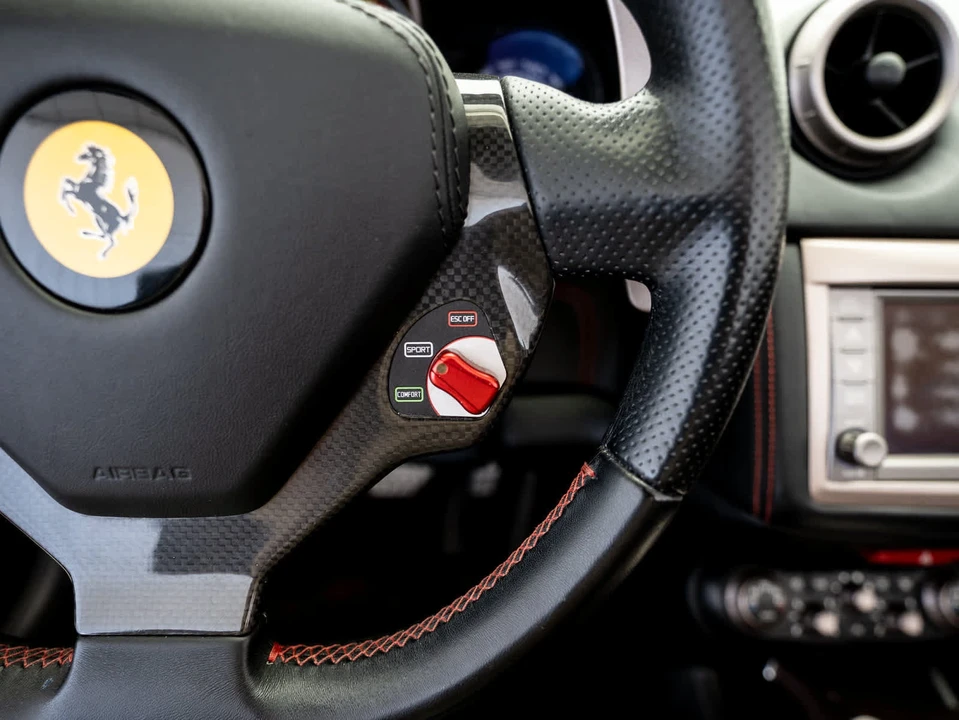 2014 Ferrari California - Image 22 of 29