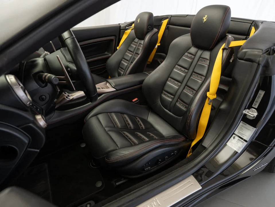 2014 Ferrari California - Image 15 of 29