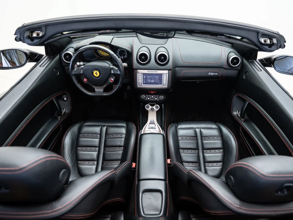 2014 Ferrari California - Image 19 of 29