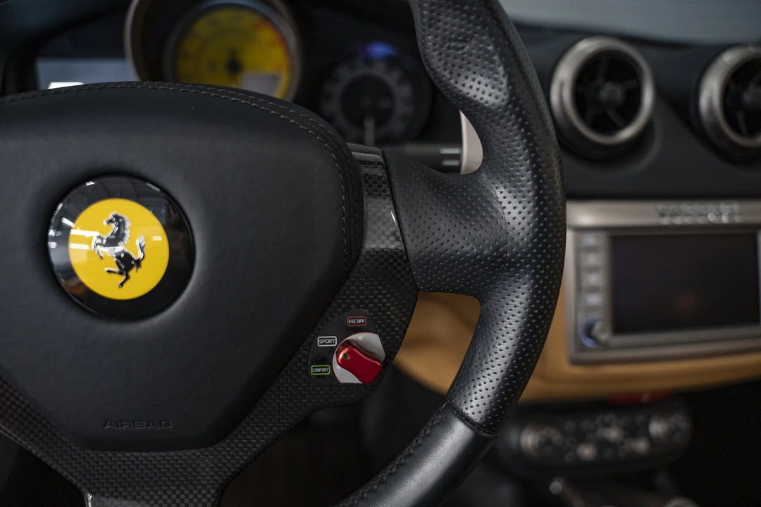 2014 Ferrari California - Image 31 of 31