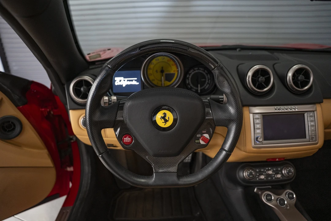 2014 Ferrari California - Image 29 of 31