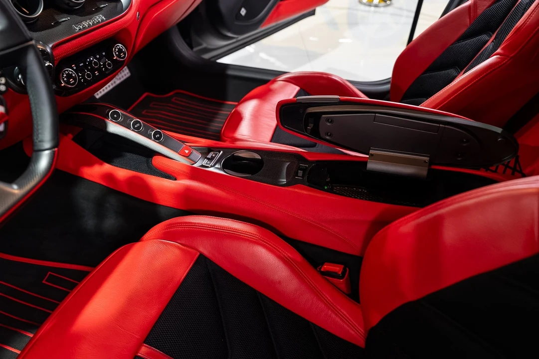 2014 Ferrari F12berlinetta - Image 21 of 31