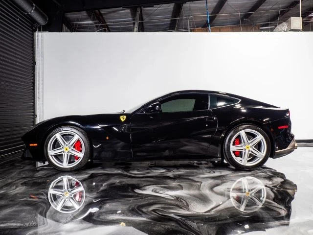 2014 Ferrari F12berlinetta - Image 15 of 21
