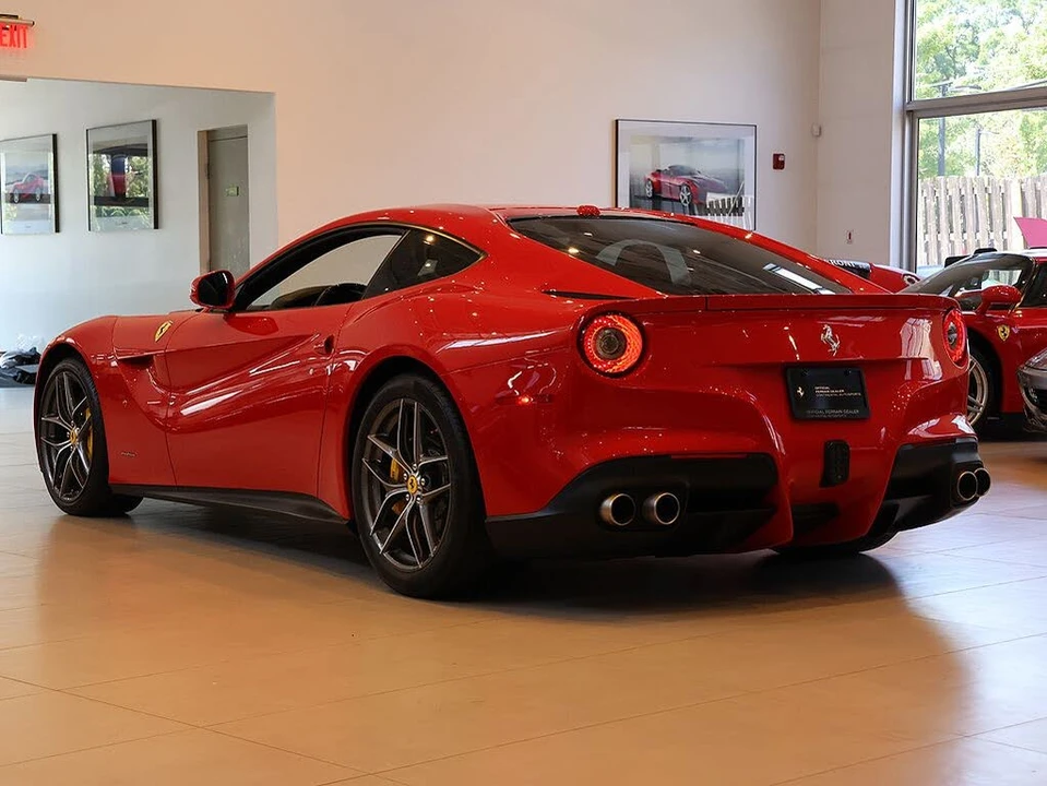 2014 Ferrari F12berlinetta - Image 2 of 31