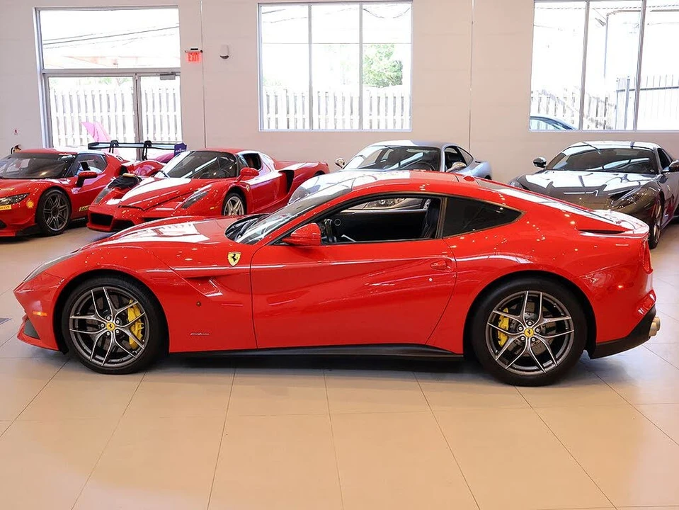 2014 Ferrari F12berlinetta - Image 3 of 31