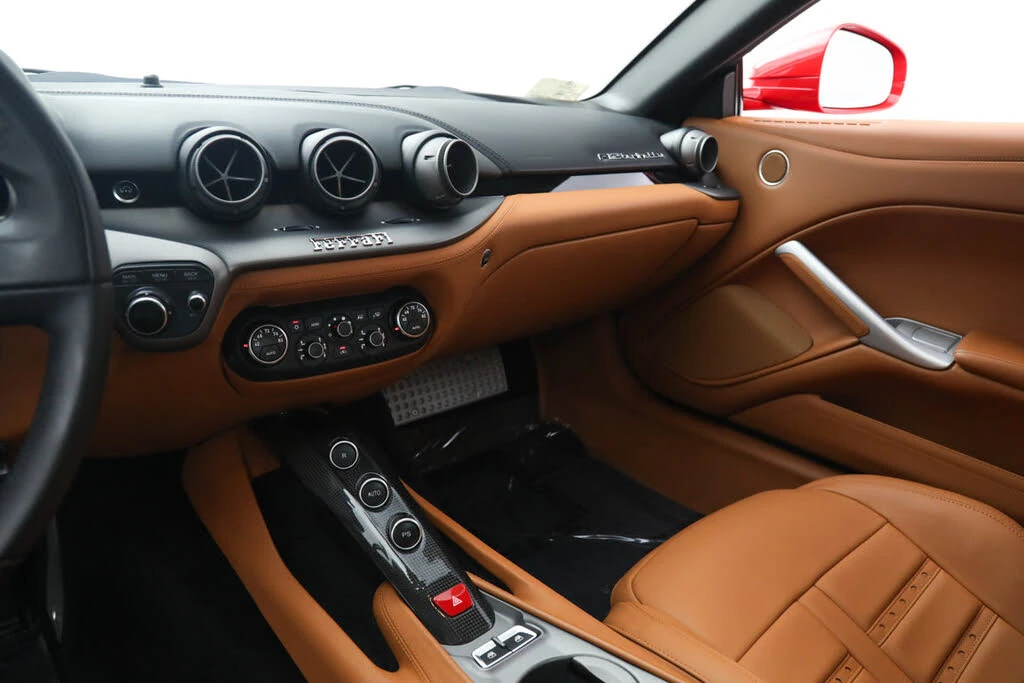 2014 Ferrari F12berlinetta - Image 28 of 31
