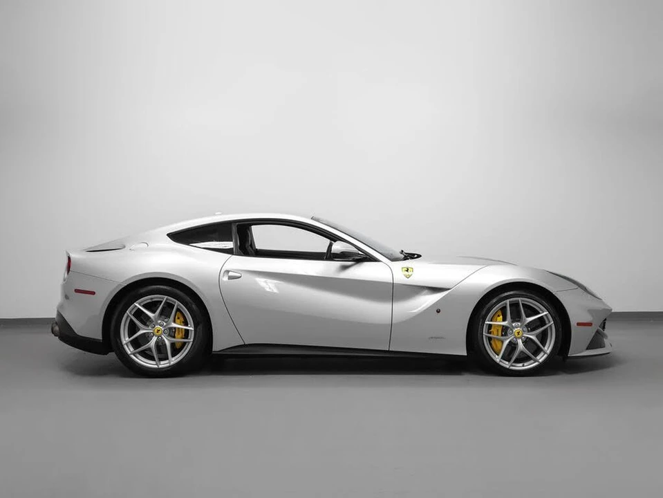 2014 Ferrari F12berlinetta - Image 4 of 31