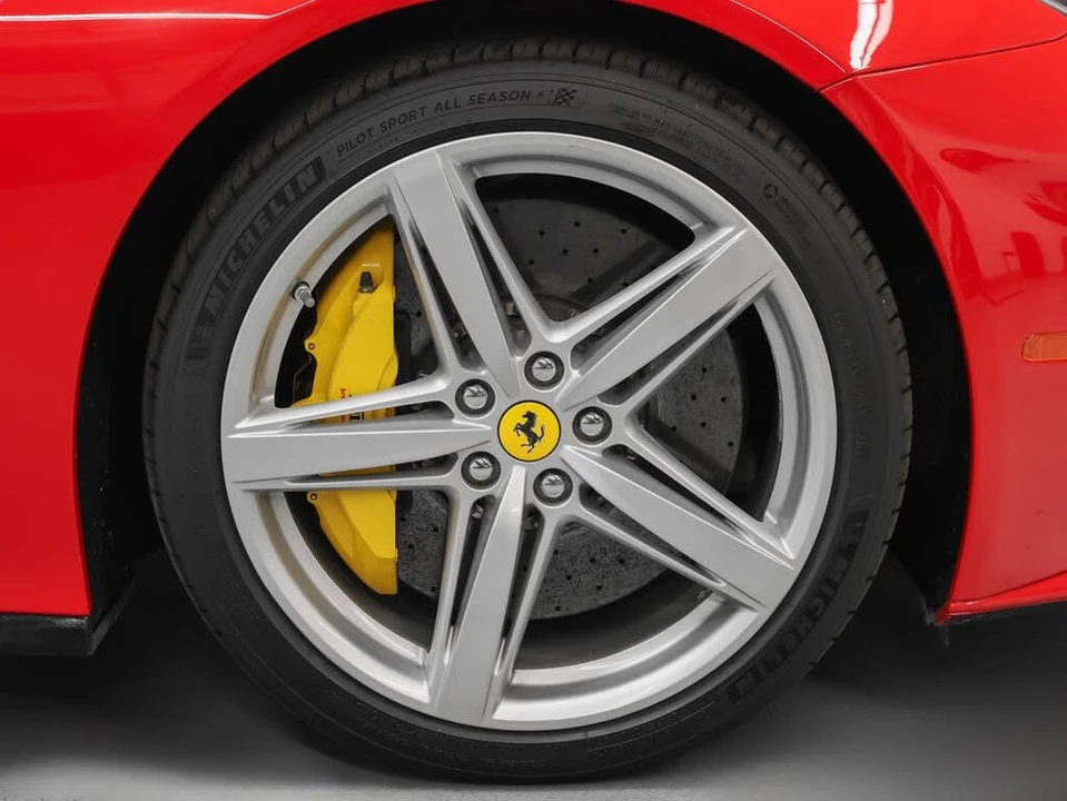 2014 Ferrari F12berlinetta - Image 13 of 31