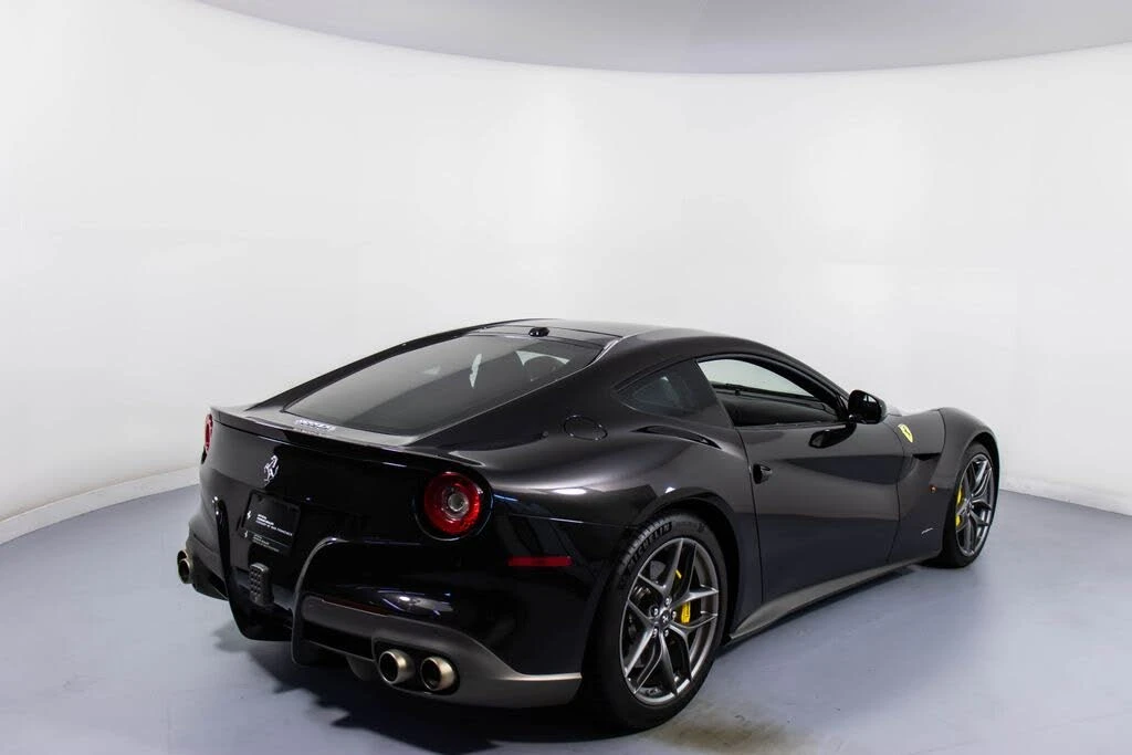 2014 Ferrari F12berlinetta - Image 2 of 31