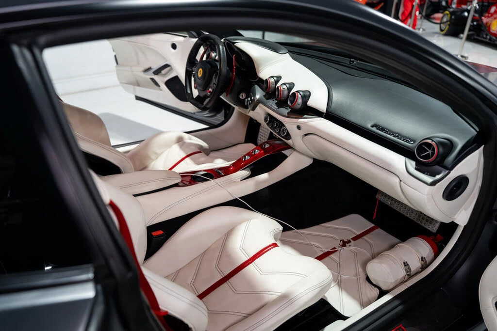 2014 Ferrari F12berlinetta - Image 11 of 31