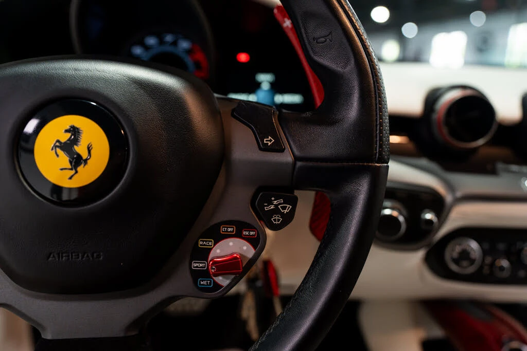 2014 Ferrari F12berlinetta - Image 16 of 31
