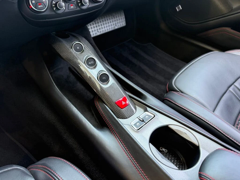 2014 Ferrari F12berlinetta - Image 29 of 31