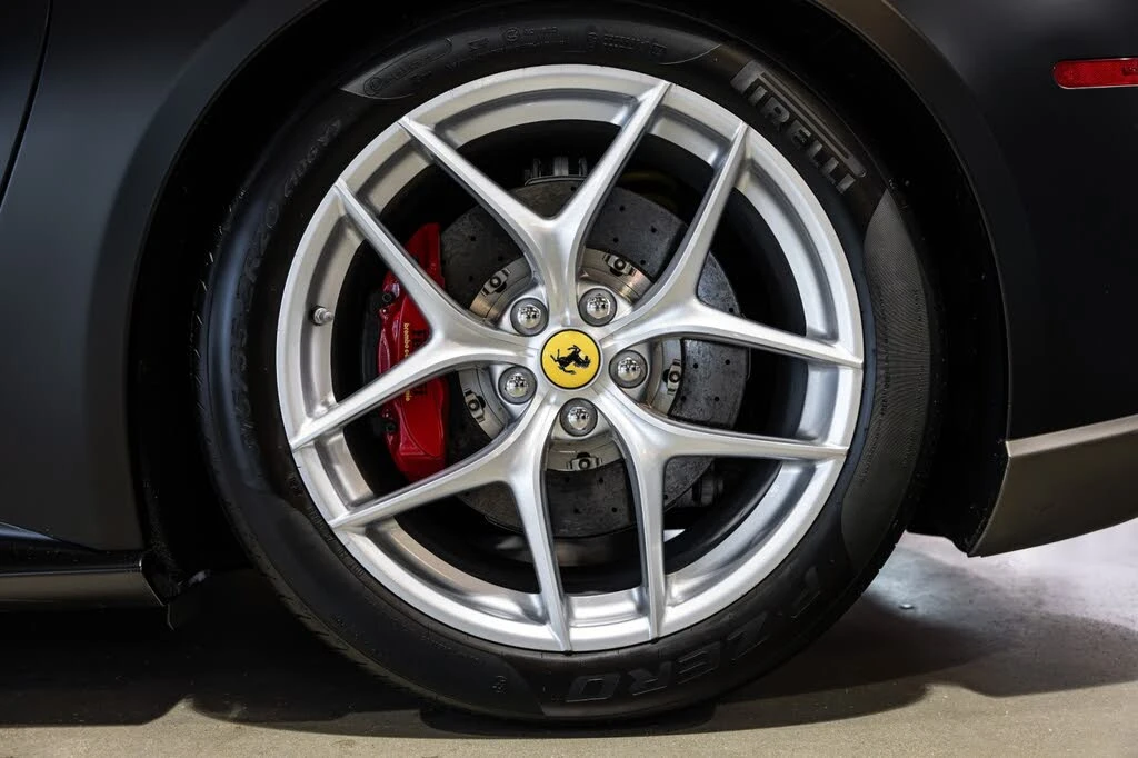 2014 Ferrari F12berlinetta - Image 29 of 31