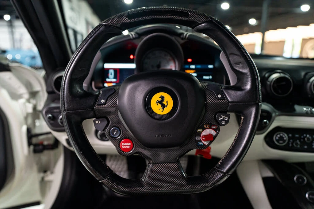 2014 Ferrari F12berlinetta - Image 14 of 31