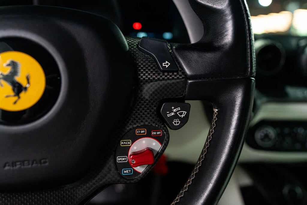 2014 Ferrari F12berlinetta - Image 16 of 31