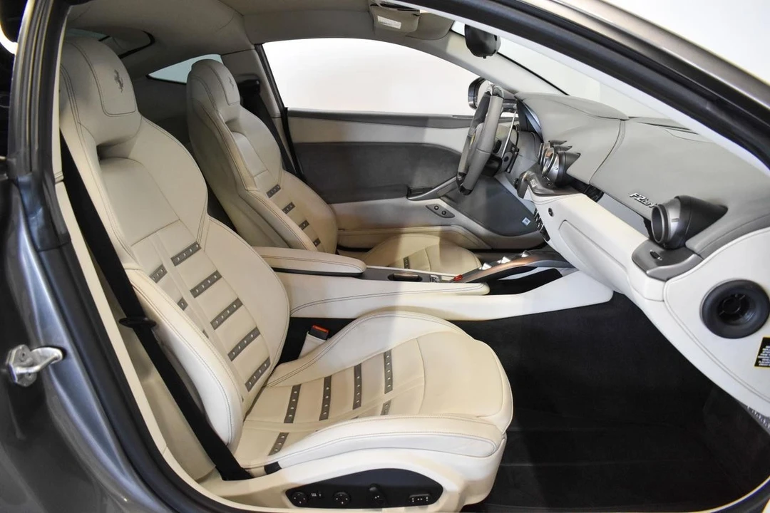 2014 Ferrari F12berlinetta - Image 11 of 21