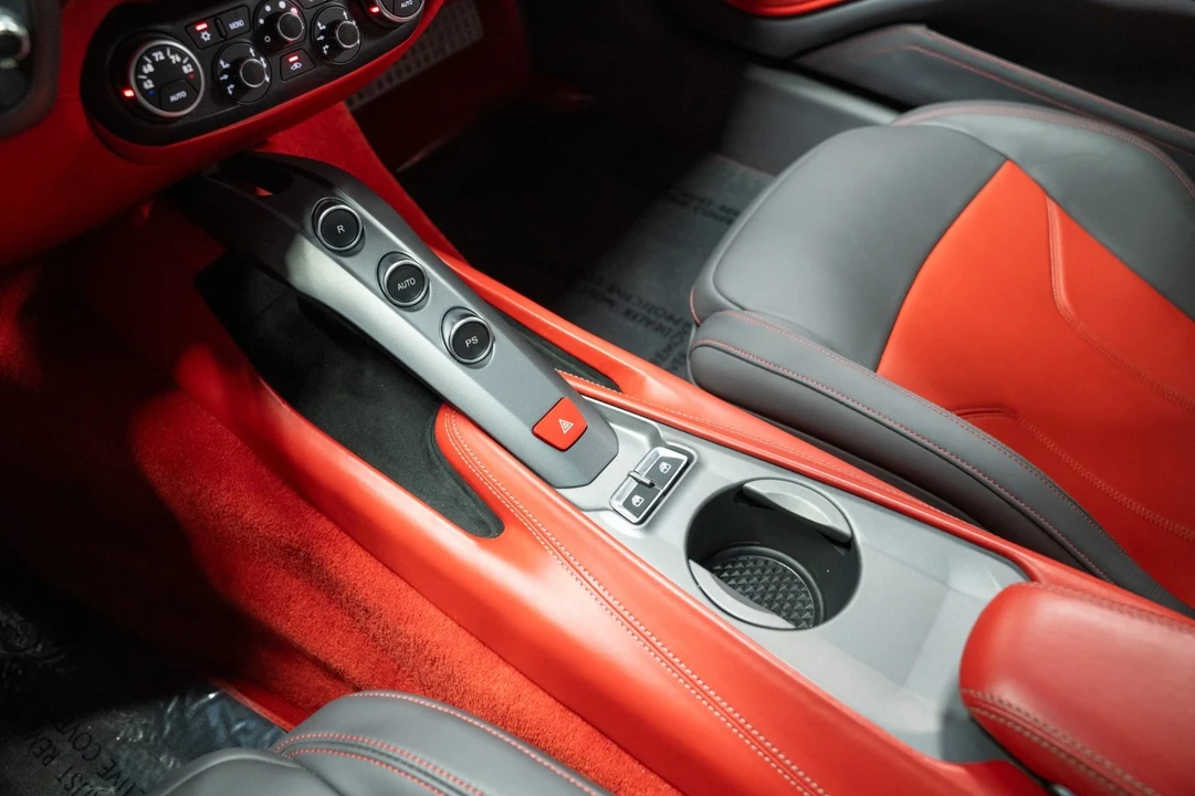 2014 Ferrari F12berlinetta - Image 15 of 21