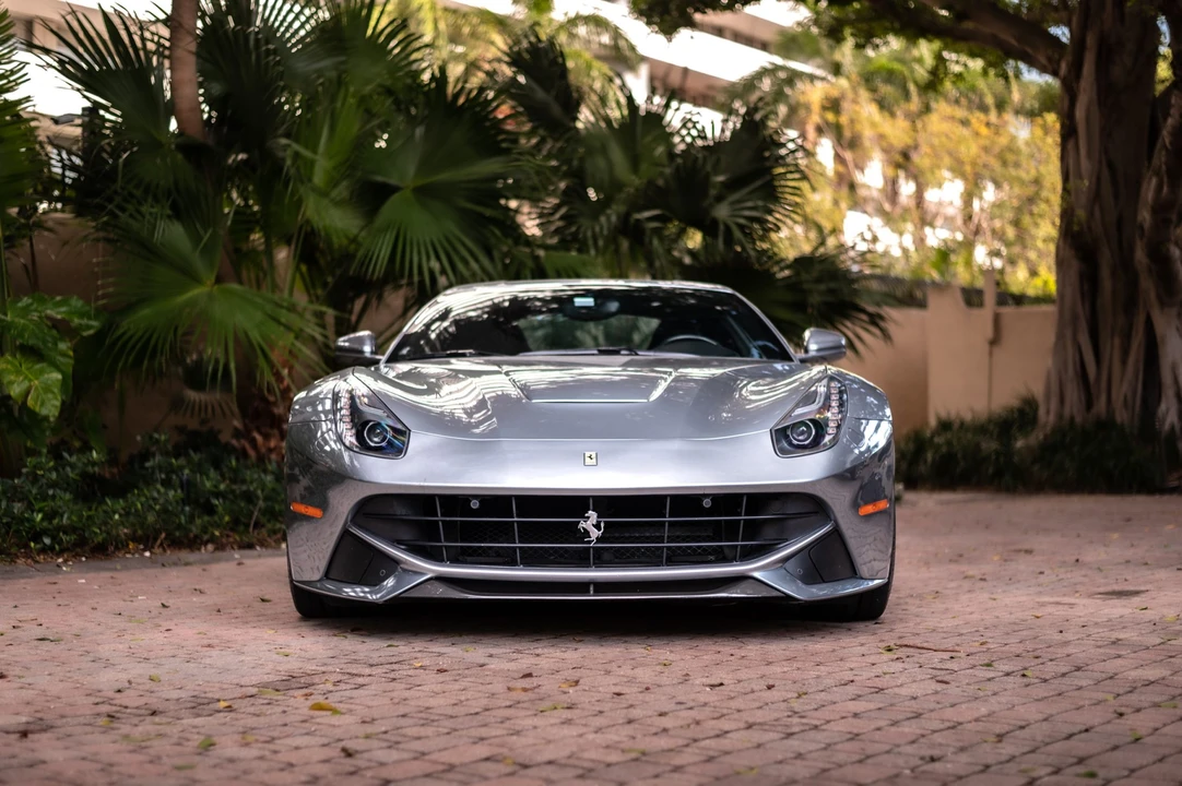 2014 Ferrari F12berlinetta - Image 3 of 31