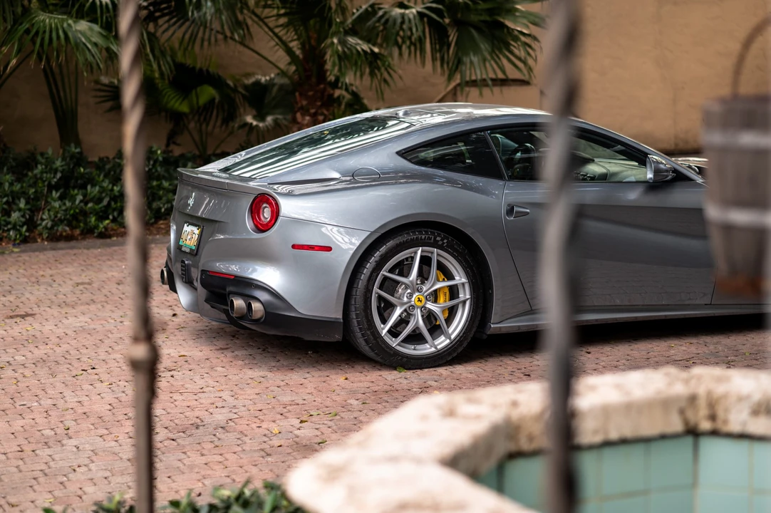 2014 Ferrari F12berlinetta - Image 14 of 31