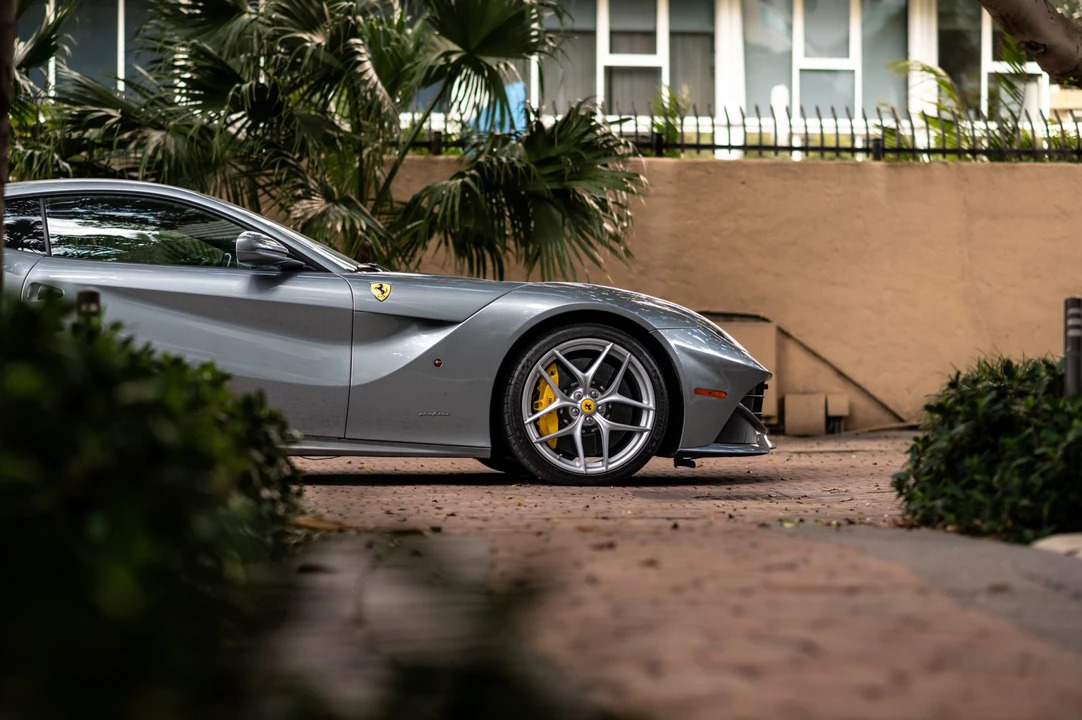 2014 Ferrari F12berlinetta - Image 15 of 31