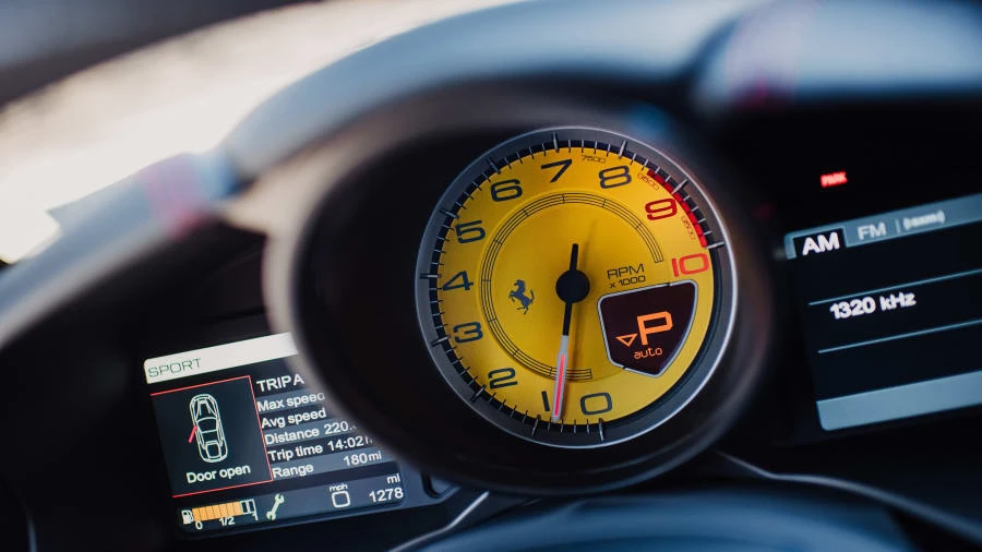 2014 Ferrari F12berlinetta - Image 9 of 19