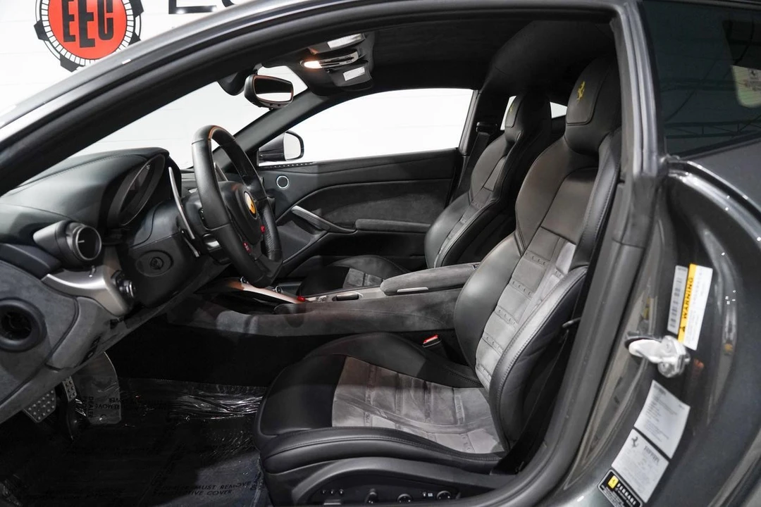 2014 Ferrari F12berlinetta - Image 8 of 21