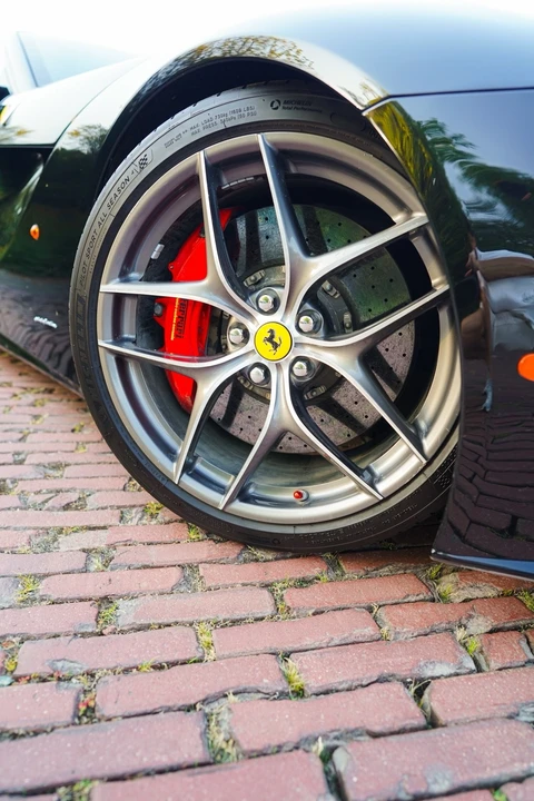 2014 Ferrari F12berlinetta - Image 9 of 25