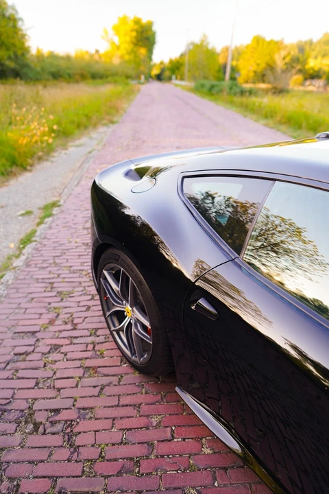 2014 Ferrari F12berlinetta - Image 11 of 25