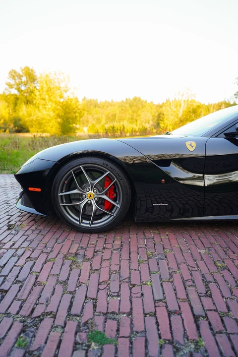 2014 Ferrari F12berlinetta - Image 3 of 25