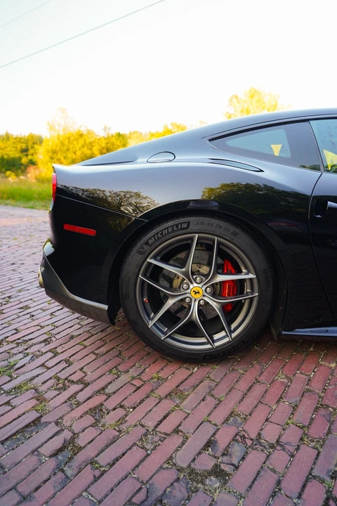 2014 Ferrari F12berlinetta - Image 10 of 25