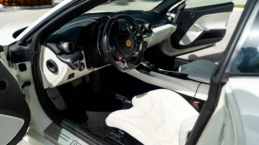 2014 Ferrari F12berlinetta - Image 15 of 23