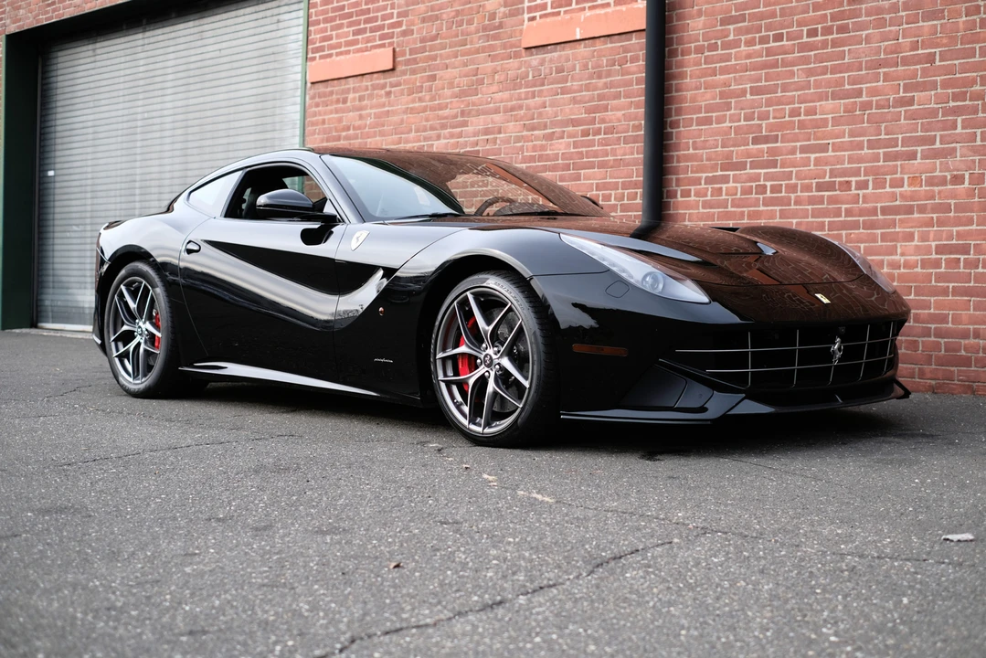 2014 Ferrari F12berlinetta - Image 3 of 31
