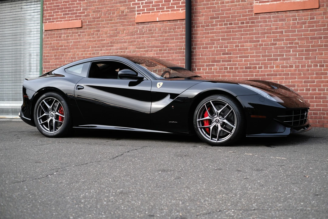 2014 Ferrari F12berlinetta - Image 5 of 31