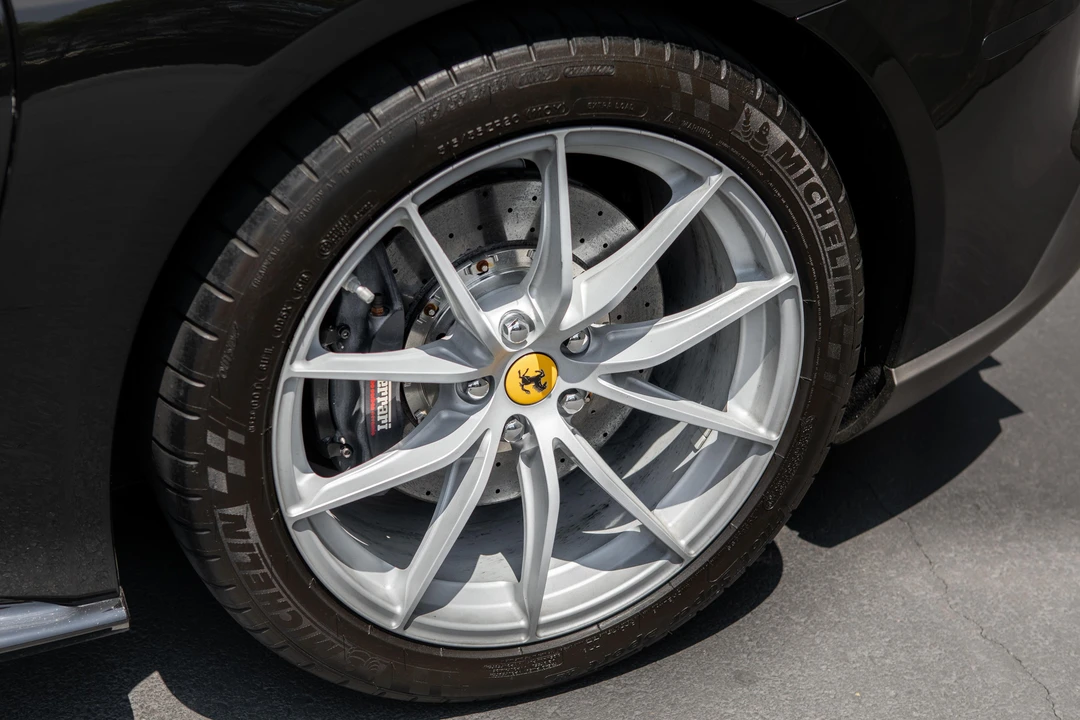 2014 Ferrari F12berlinetta - Image 21 of 28