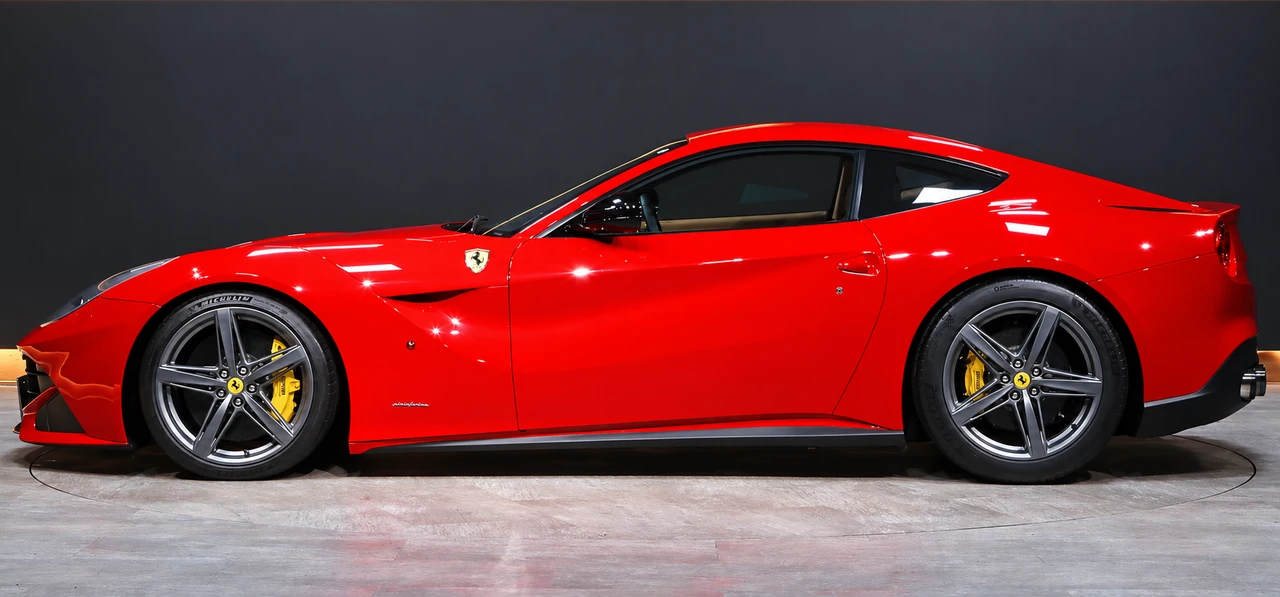 2014 Ferrari F12berlinetta - Image 4 of 31