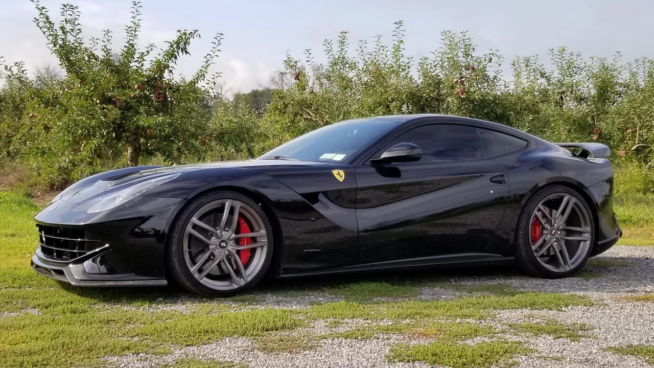 2014 Ferrari F12berlinetta - Image 3 of 27