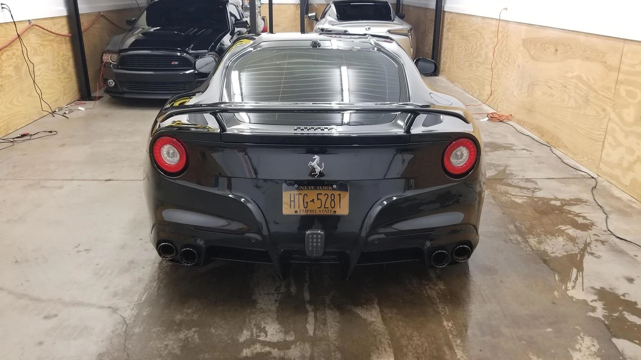 2014 Ferrari F12berlinetta - Image 27 of 27