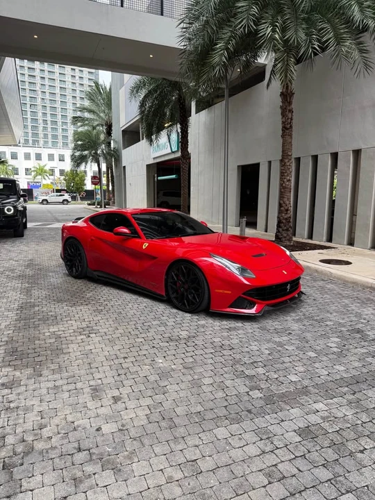 2014 Ferrari F12berlinetta - Image 2 of 20