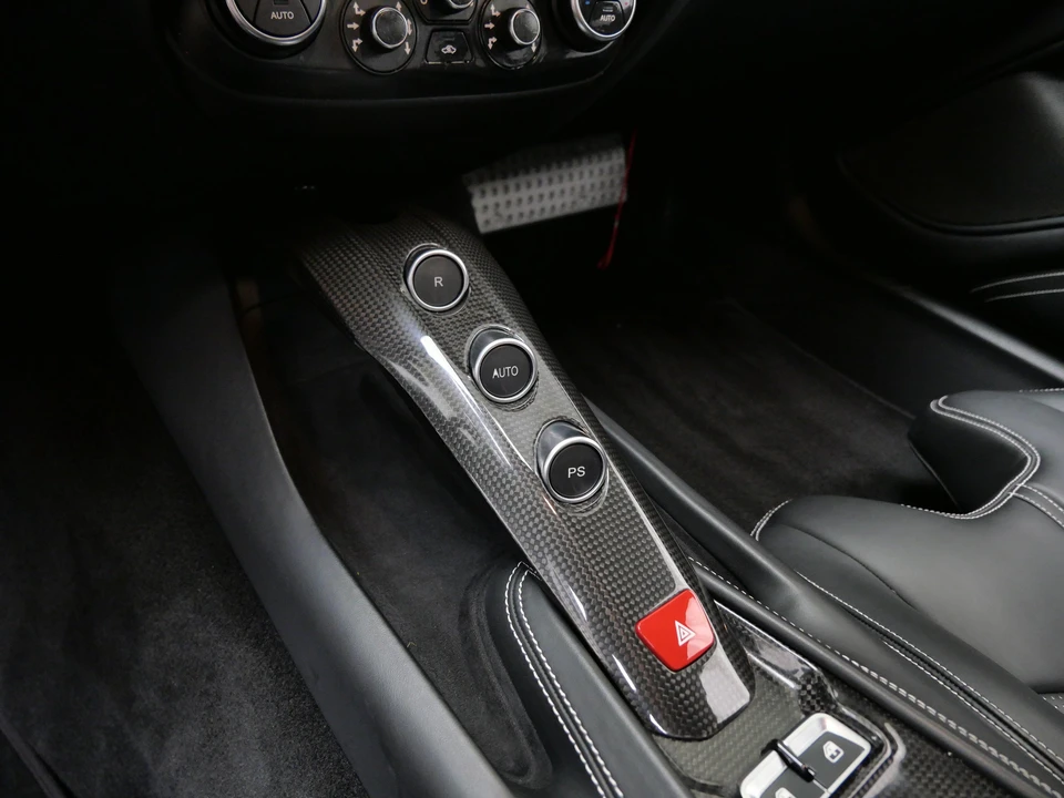 2014 Ferrari F12berlinetta - Image 23 of 31