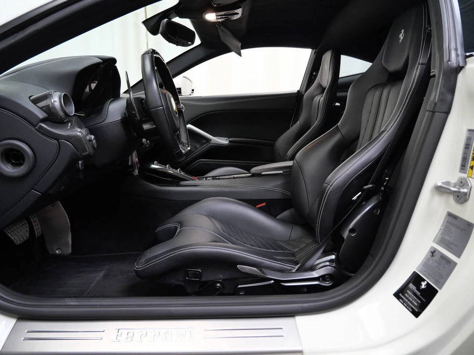 2014 Ferrari F12berlinetta - Image 17 of 31