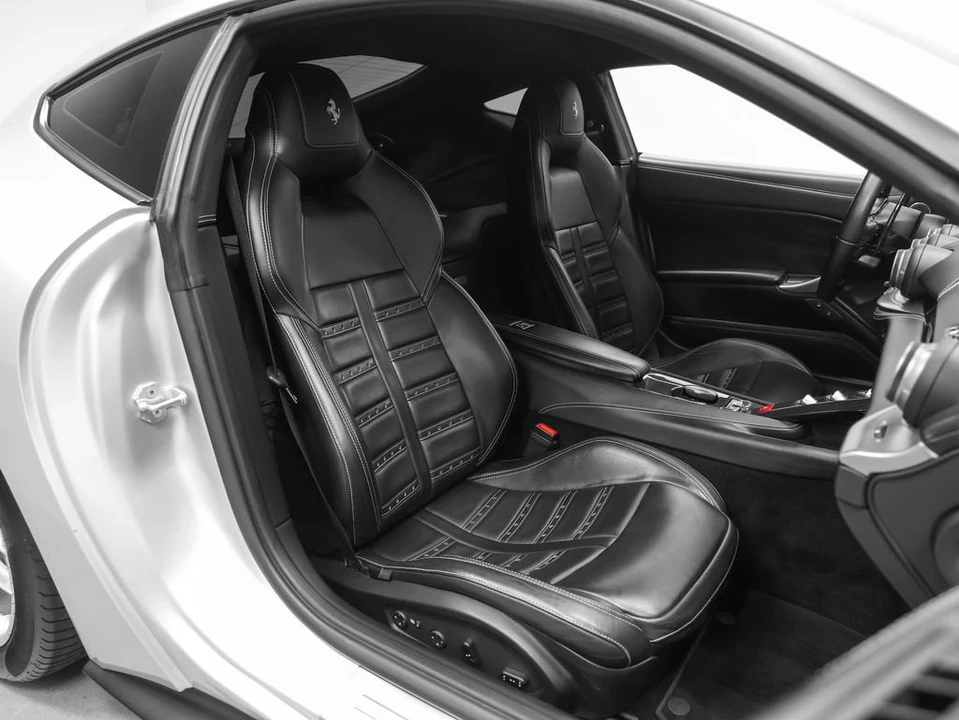 2014 Ferrari F12berlinetta - Image 26 of 31