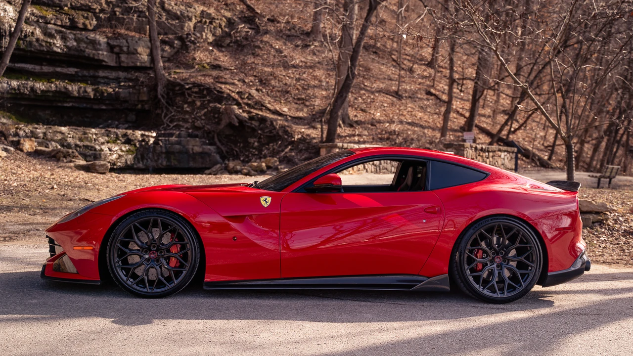 2014 Ferrari F12berlinetta - Image 17 of 31