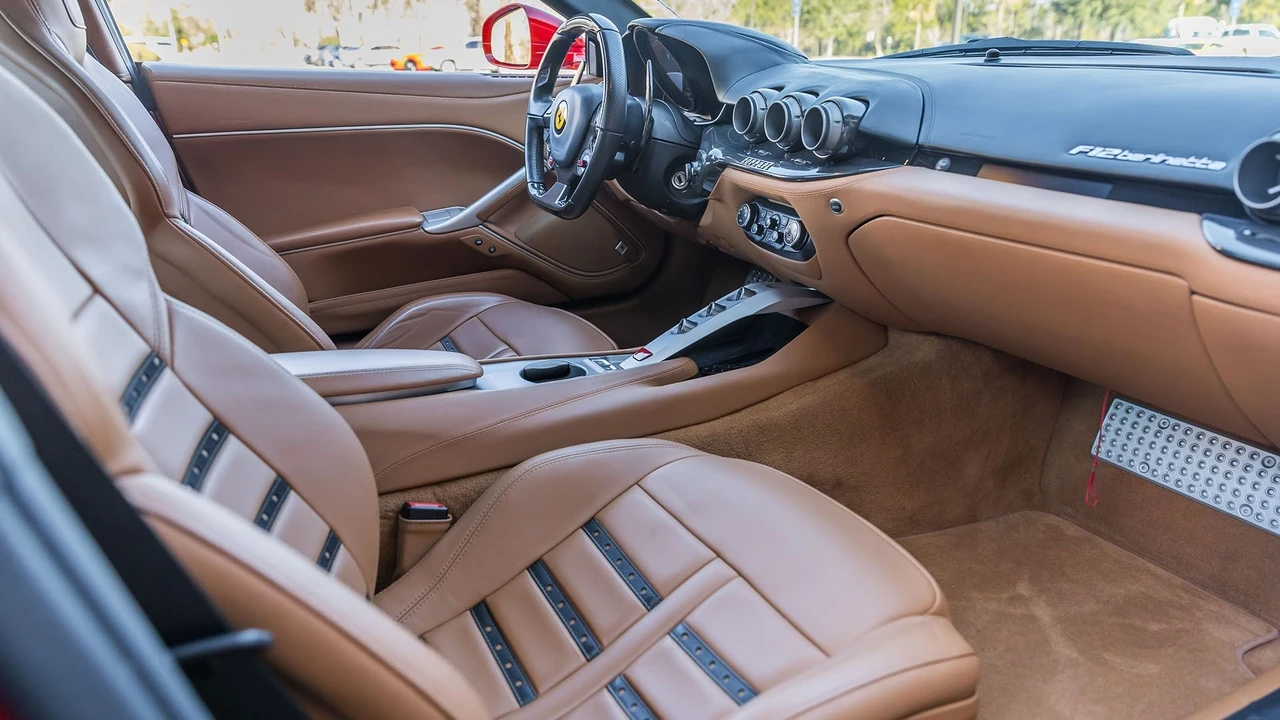 2014 Ferrari F12berlinetta - Image 25 of 31