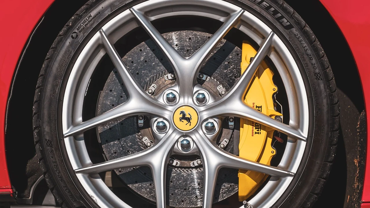 2014 Ferrari F12berlinetta - Image 20 of 31
