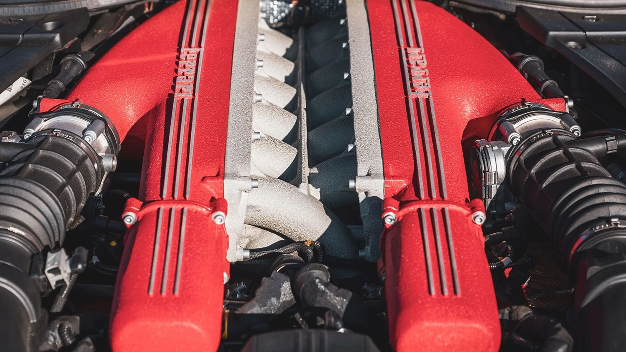 2014 Ferrari F12berlinetta - Image 2 of 31